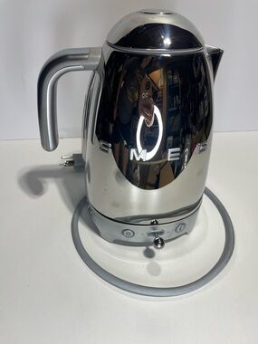 SMEG *NOT WORKING* 50's Retro Style Variable TempElectric Water Kettle Chrome